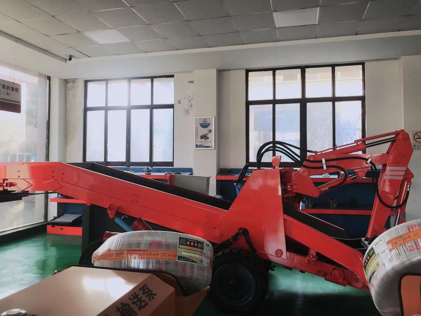 使用帥龍扒渣機的老司機是怎么維護和保養機器的？